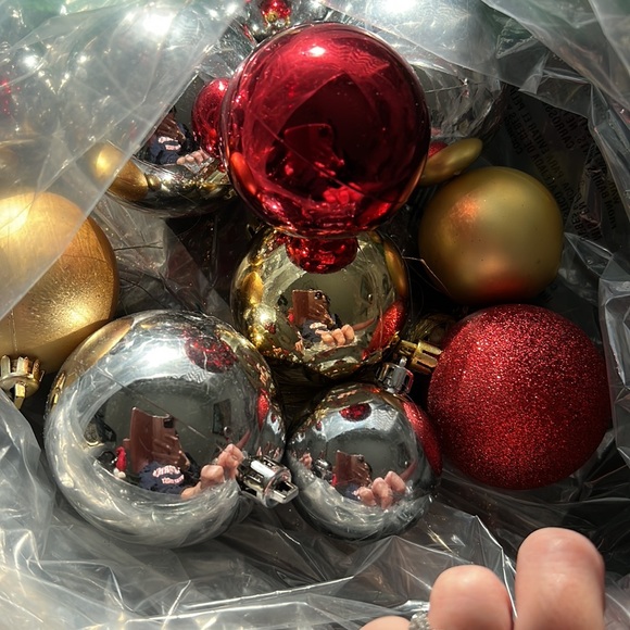 Bag of Christmas ornaments silver red gold mix - Picture 6 of 6
